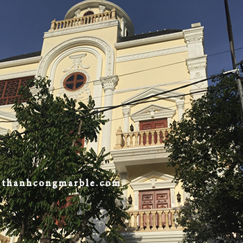 Con tiện đá vàng 03