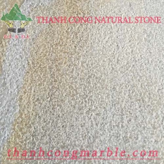 Đá lát sân vườn vàng mổ mặt