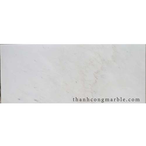 Mặt bậc cầu thang đá trắng sữa