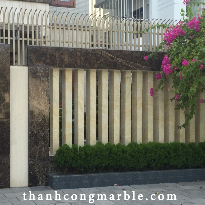 Thanh trụ bờ rào đá vàng 02